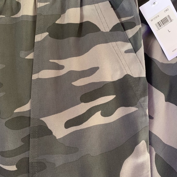 SPLENDID Classic Camouflage Jogger - SZ LARGE NWT - Picture 5 of 10